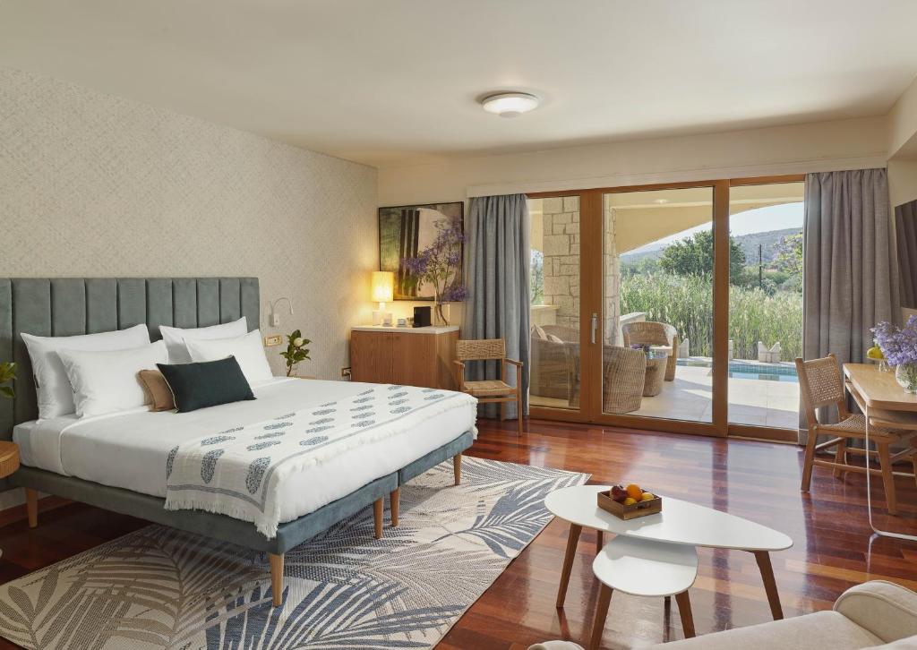 SEAFOS room
