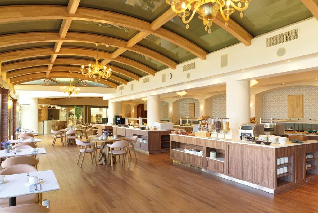 SEAFOS buffet restaurant