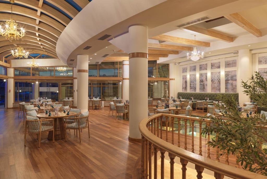 SEAFOS restaurant